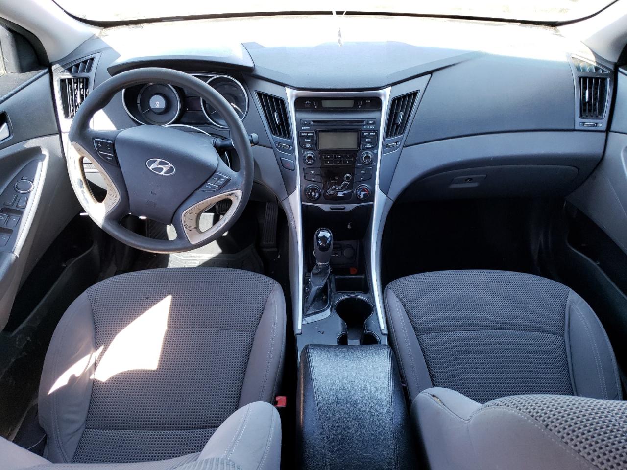 2012 HYUNDAI SONATA GLS photo 15