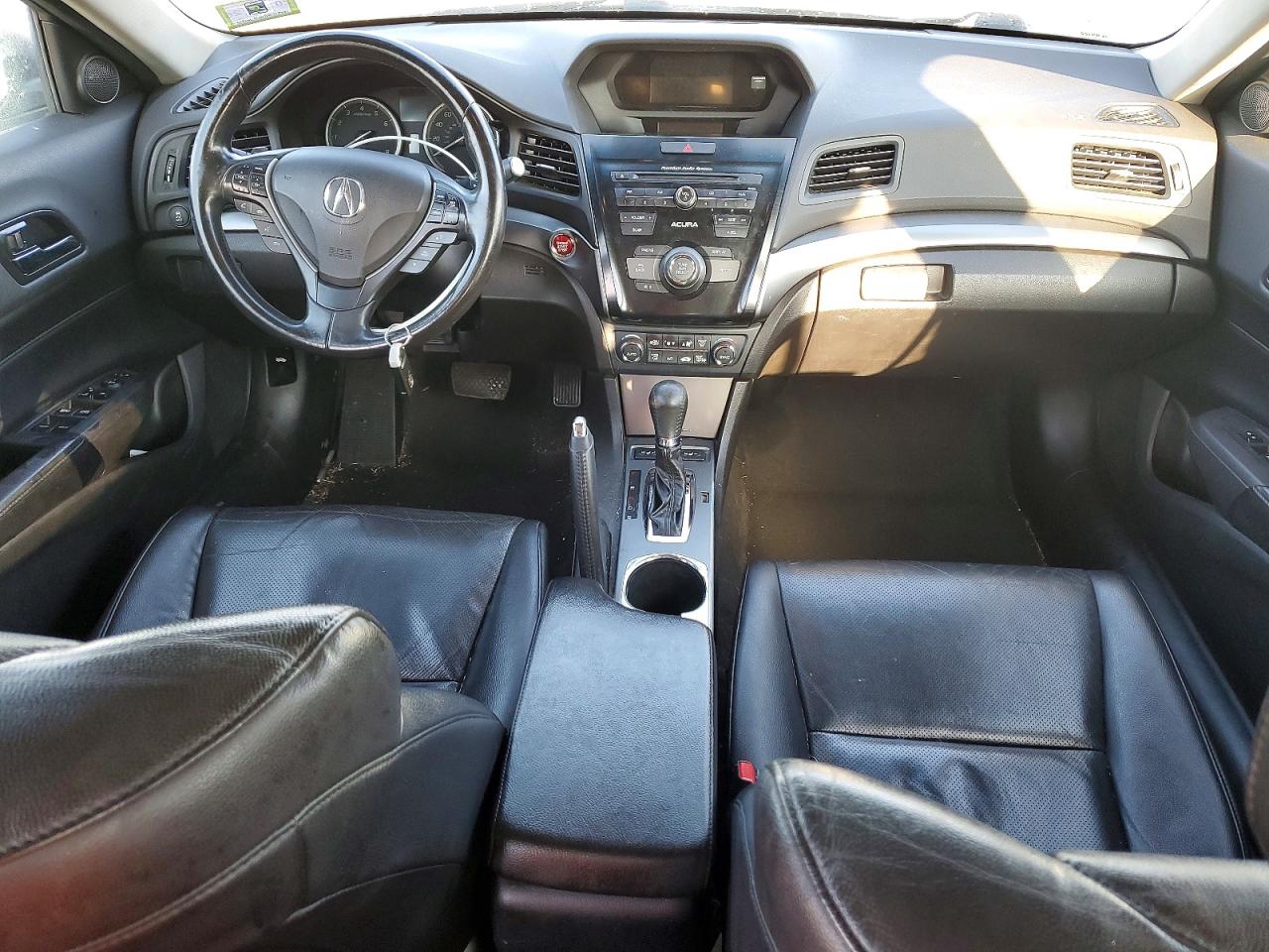 2015 ACURA ILX 20 photo 8