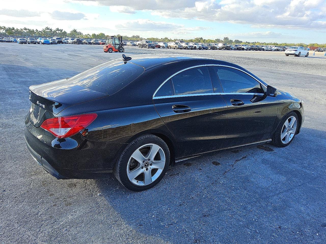 2018 MERCEDES-BENZ CLA 250 photo 3