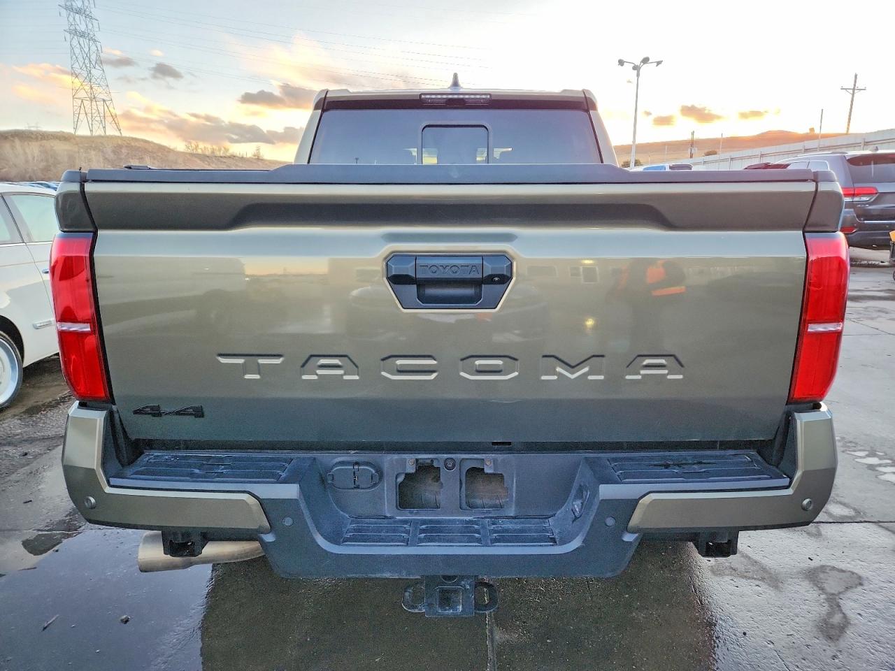 2024 TOYOTA TACOMA TRD OFF-ROAD photo 11