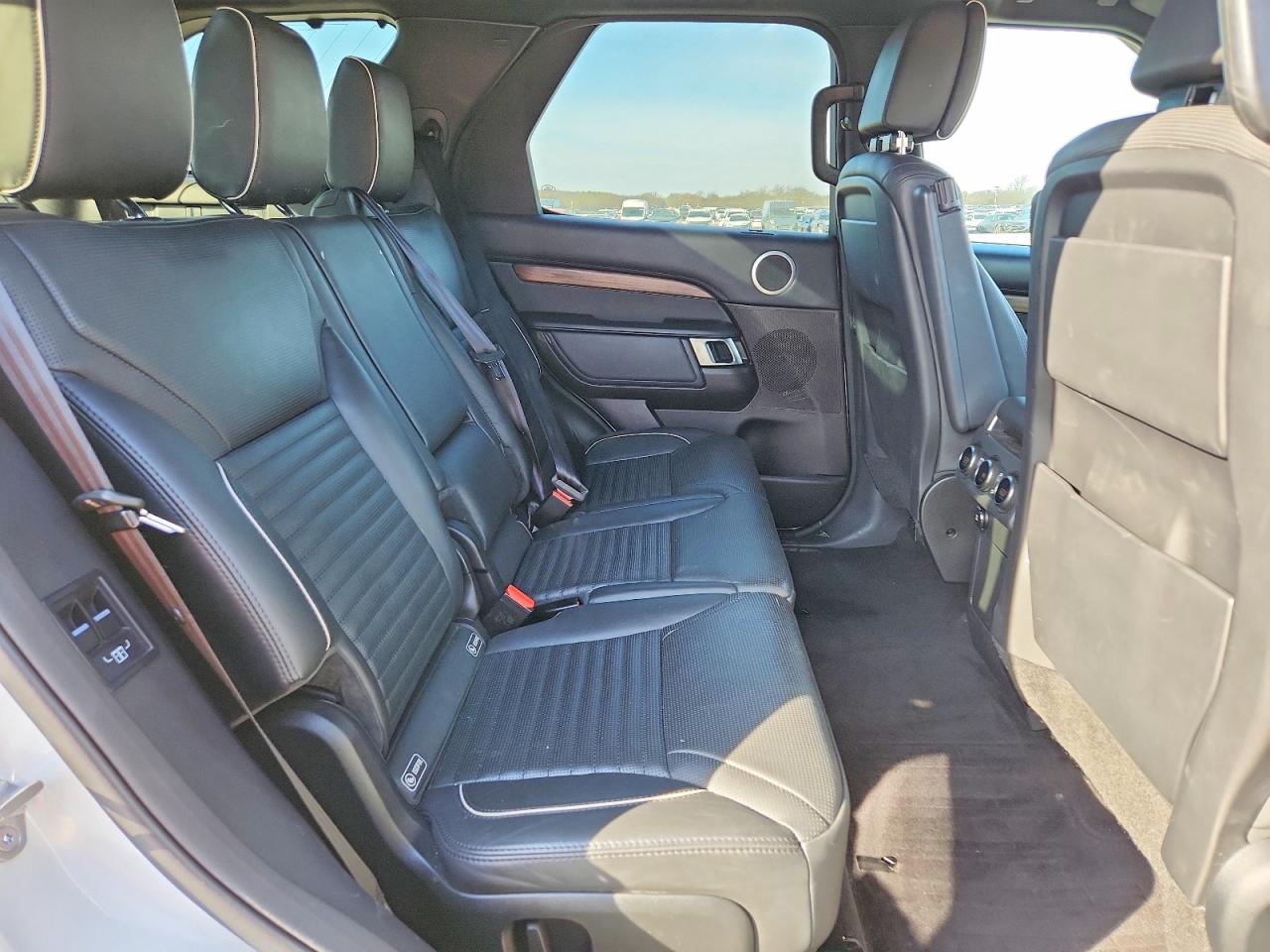 2018 LAND ROVER DISCOVERY HSE LUXURY photo 21