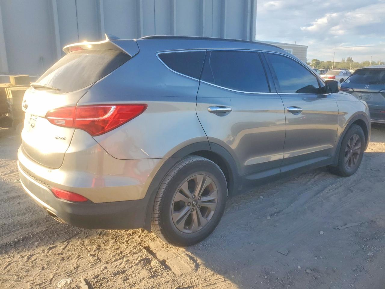 2016 HYUNDAI SANTA FE SPORT photo 3
