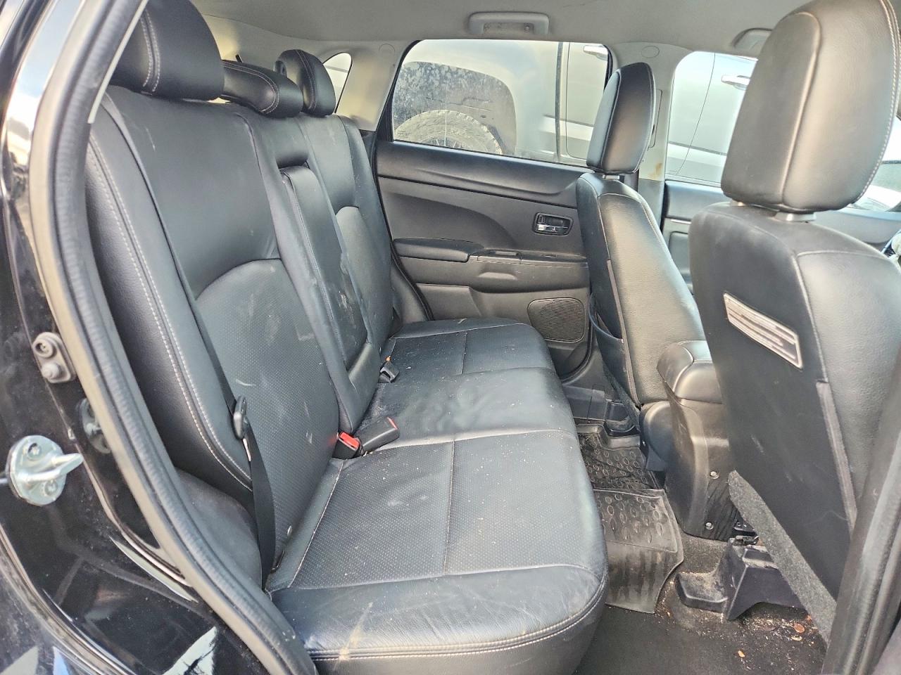 2015 MITSUBISHI OUTLANDER SPORT SE photo 11