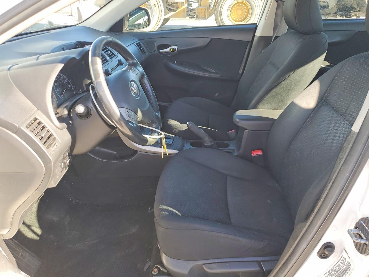 2009 TOYOTA COROLLA BASE photo 13