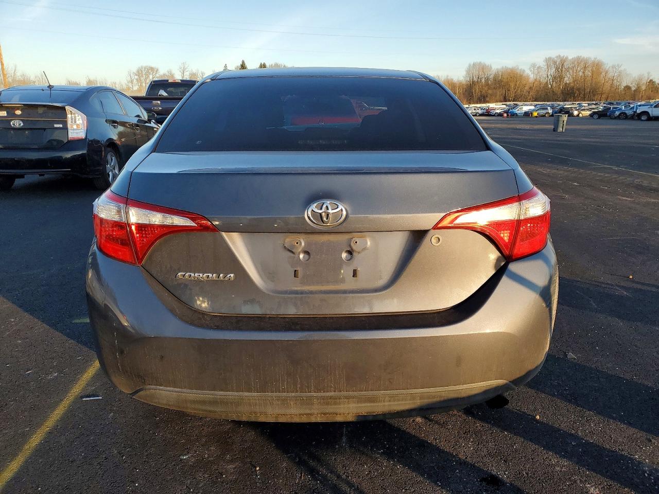2014 TOYOTA COROLLA L photo 6