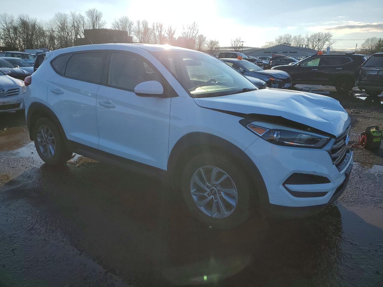 2018 HYUNDAI TUCSON SE photo 4