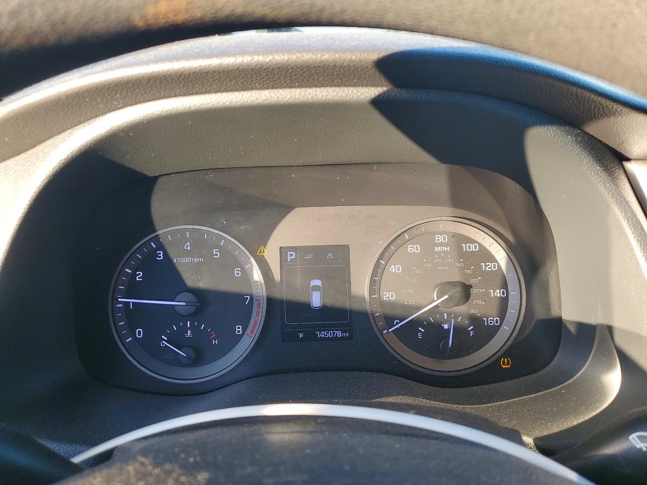 2018 HYUNDAI TUCSON SE photo 9
