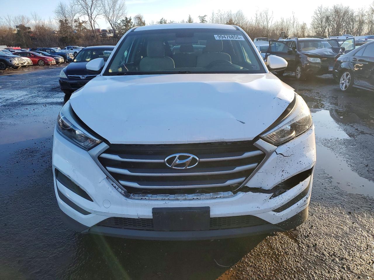 2018 HYUNDAI TUCSON SE photo 5