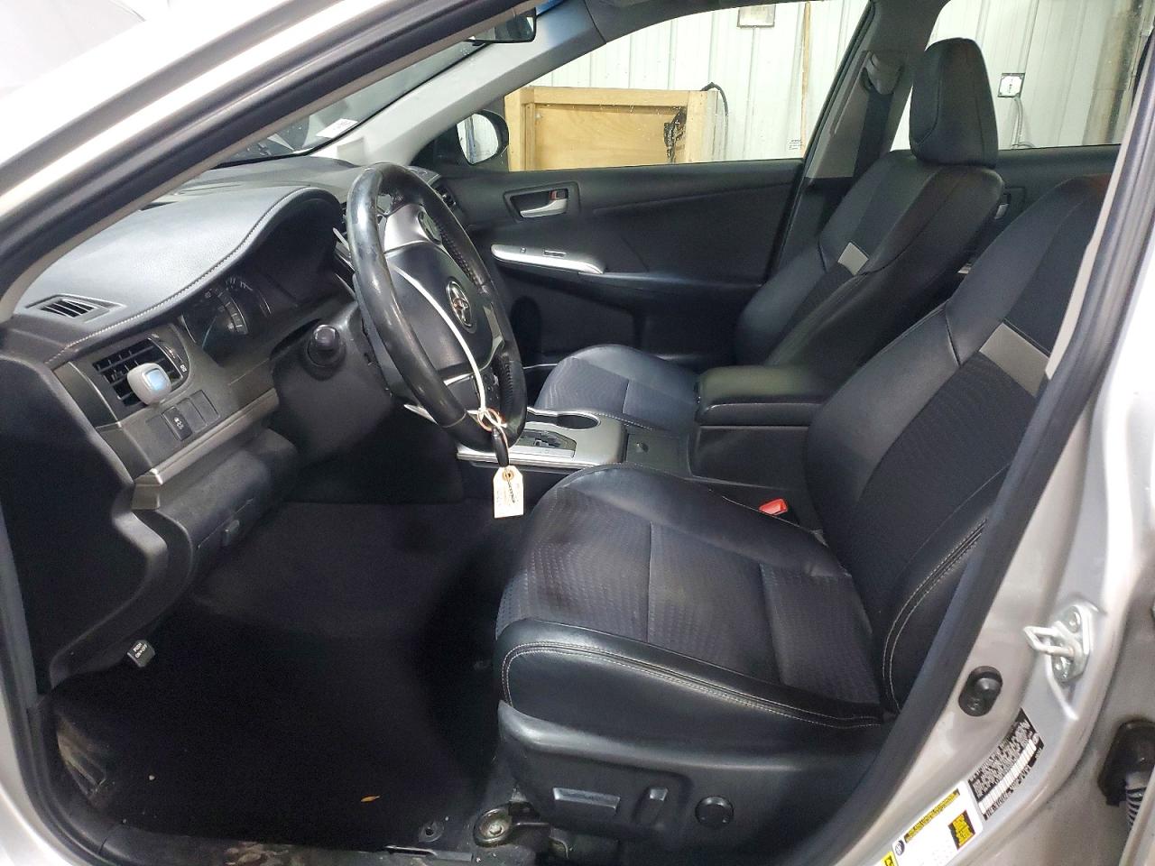 2012 TOYOTA CAMRY BASE photo 7