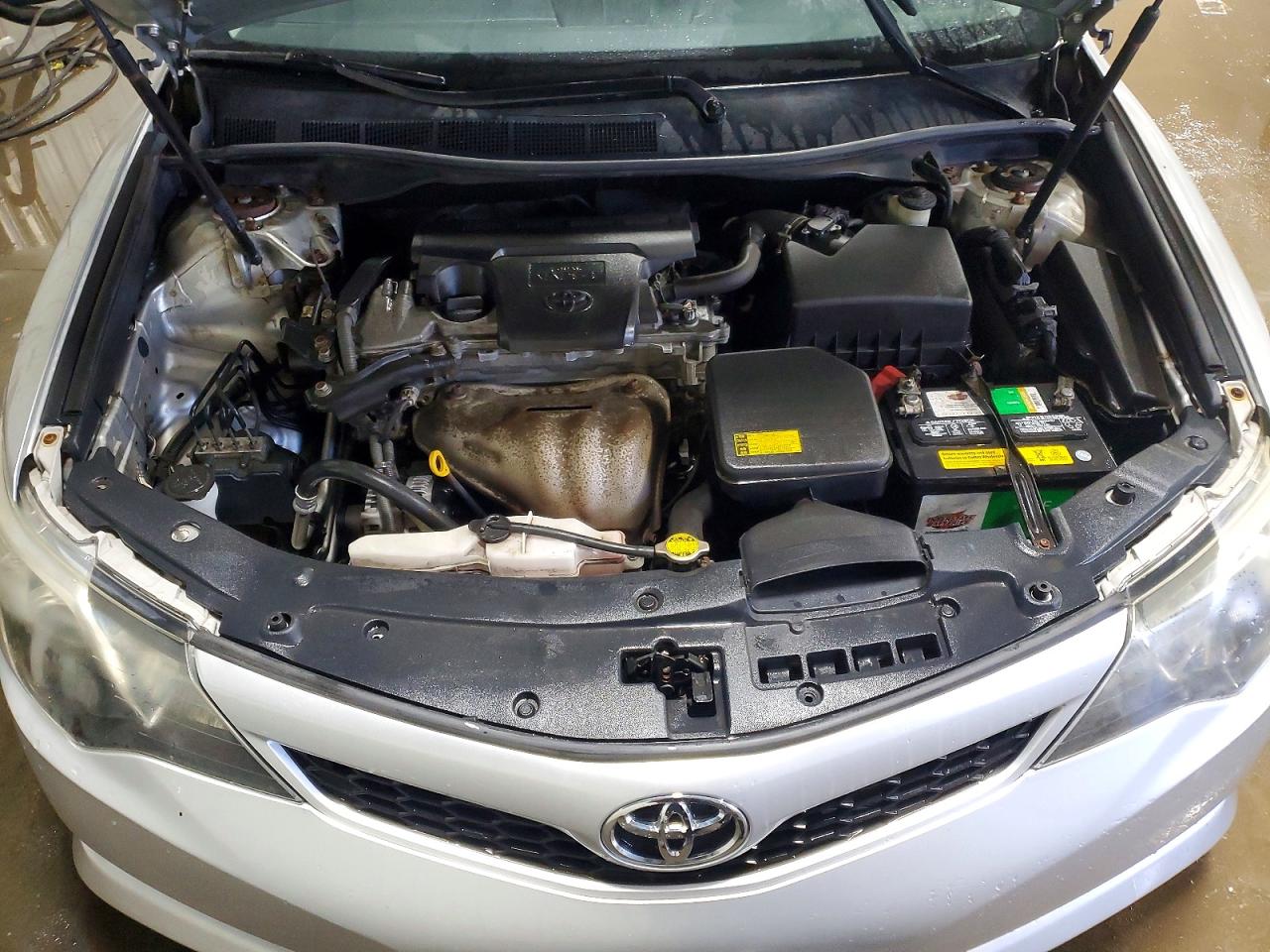 2012 TOYOTA CAMRY BASE photo 11