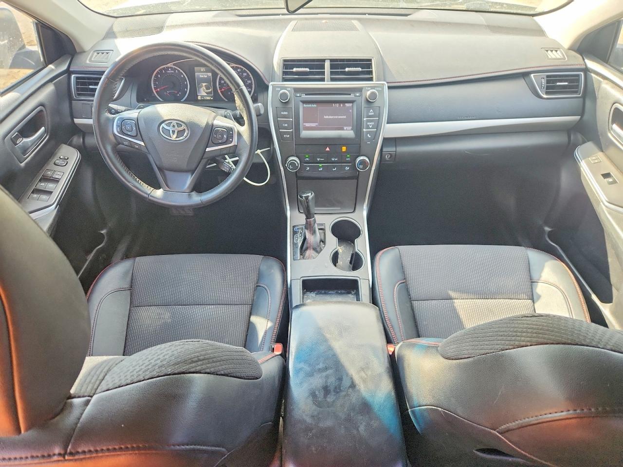 2017 TOYOTA CAMRY LE photo 8