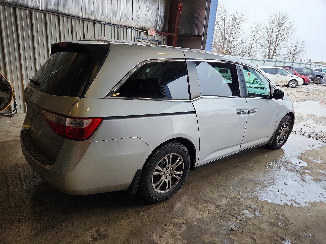 2013 HONDA ODYSSEY EXL photo 3