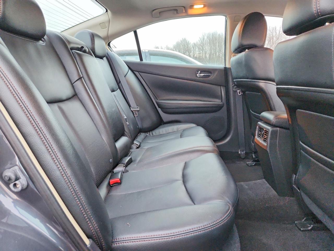 2010 NISSAN MAXIMA S photo 10