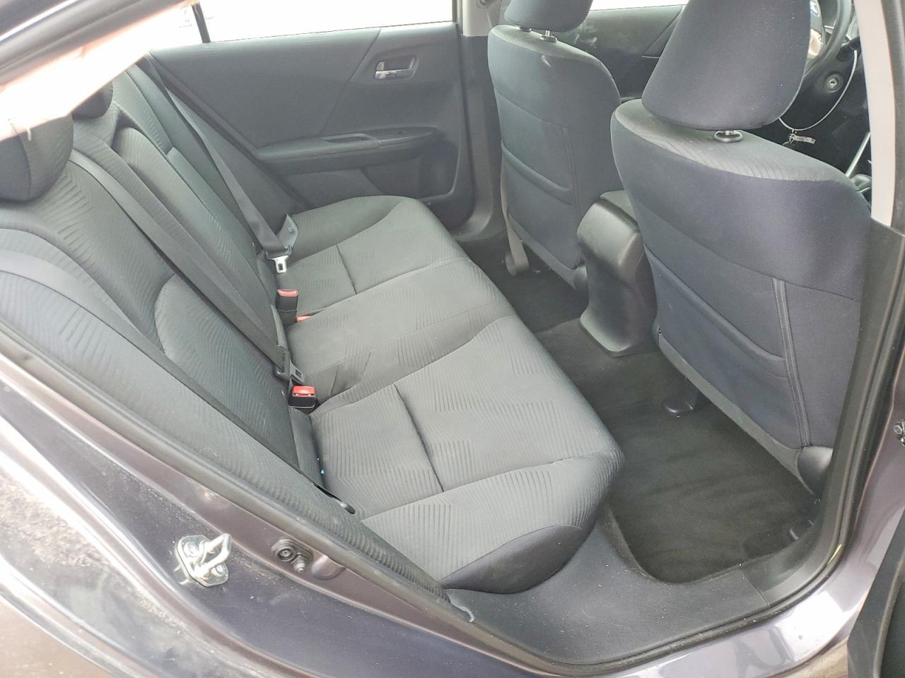 2016 HONDA ACCORD LX photo 10