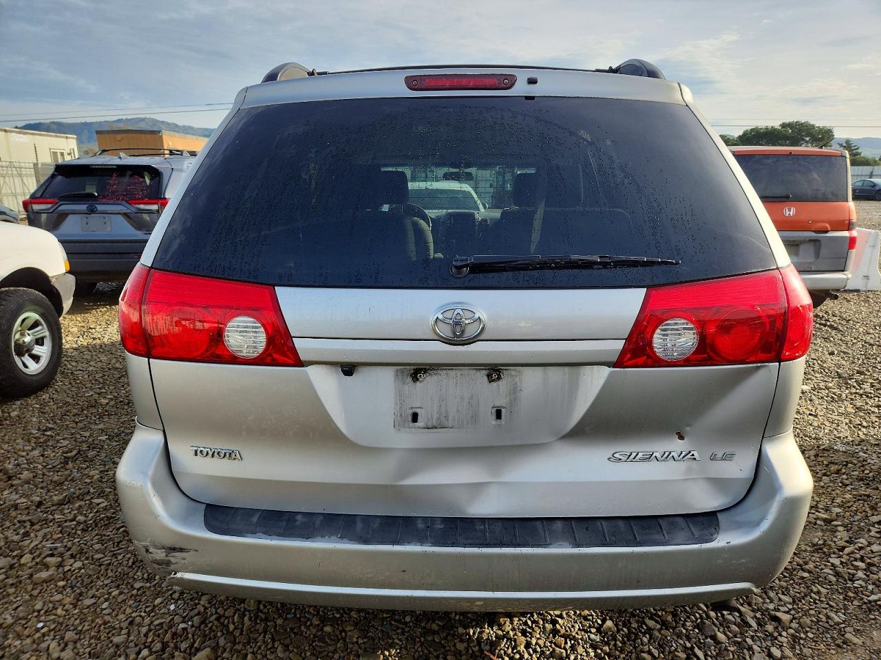 2006 TOYOTA SIENNA CE photo 6