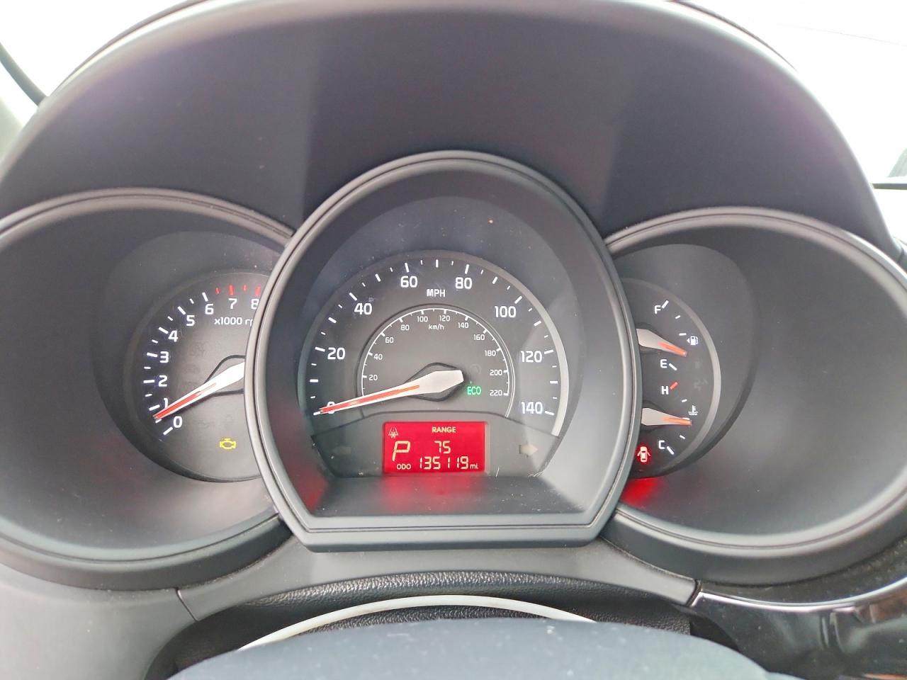 2016 KIA RIO LX photo 9