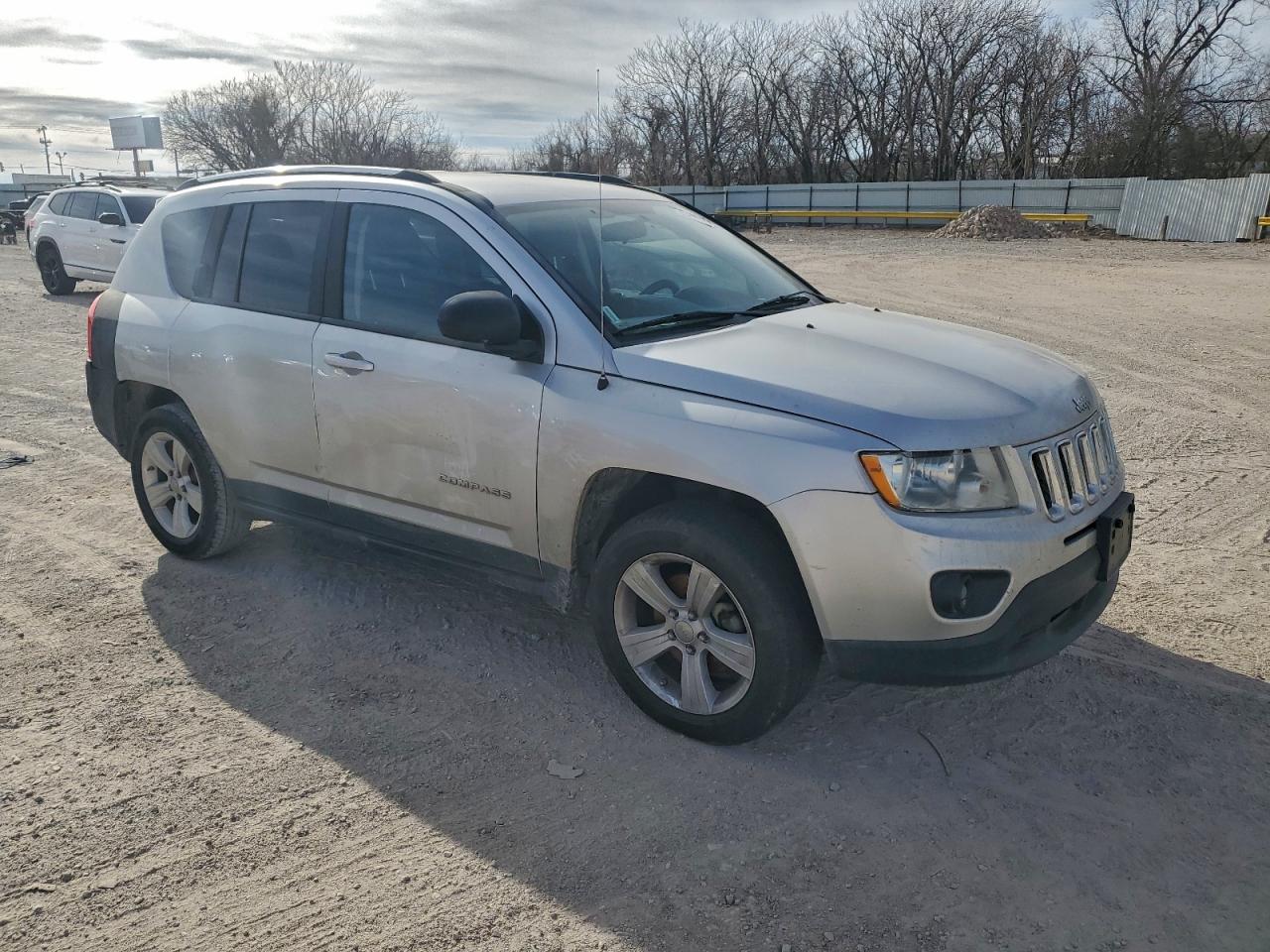 2012 JEEP COMPASS SPORT photo 4