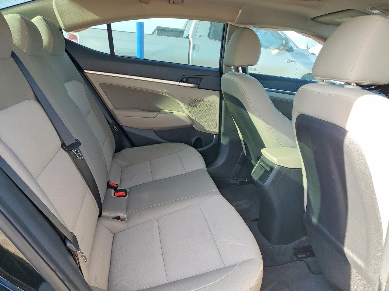 2020 HYUNDAI ELANTRA SEL photo 10