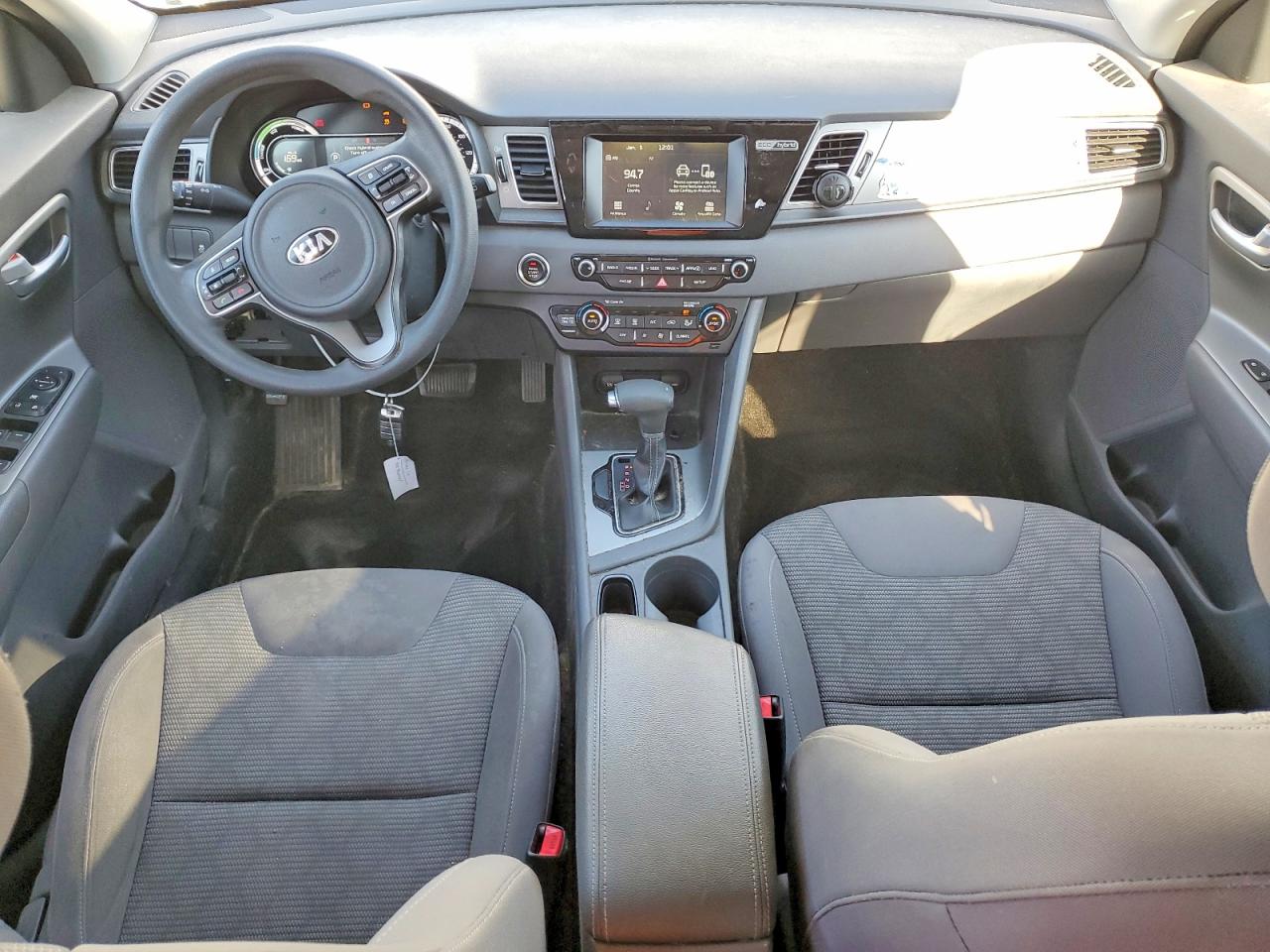 2017 KIA NIRO FE photo 8