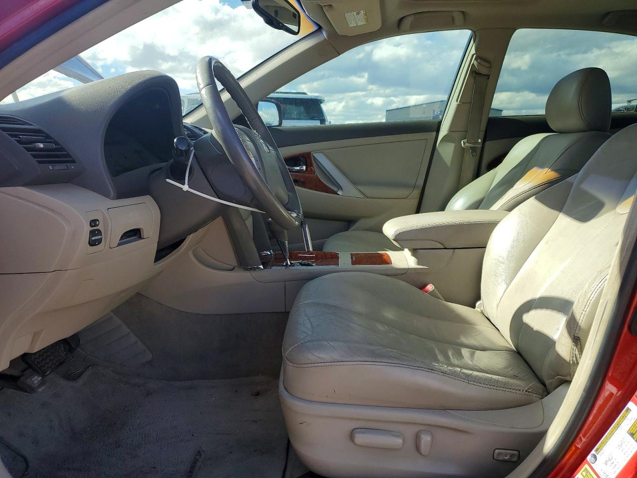 2008 TOYOTA CAMRY LE photo 7