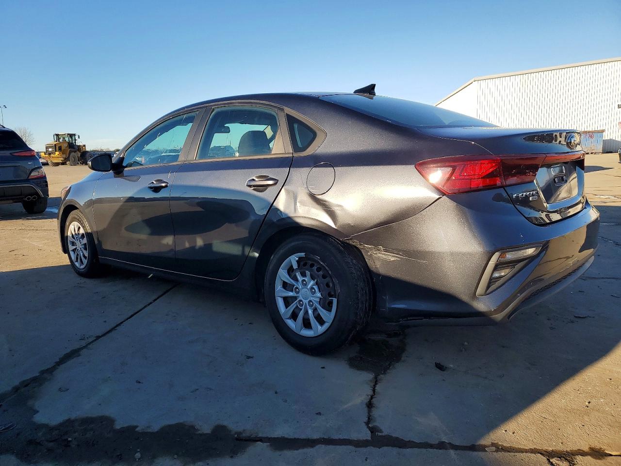 2021 KIA FORTE FE photo 2