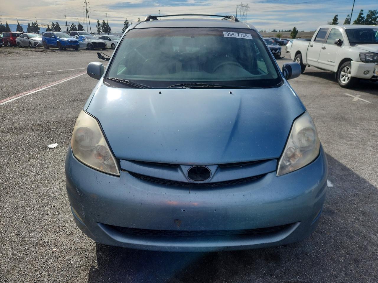 2007 TOYOTA SIENNA XLE photo 5