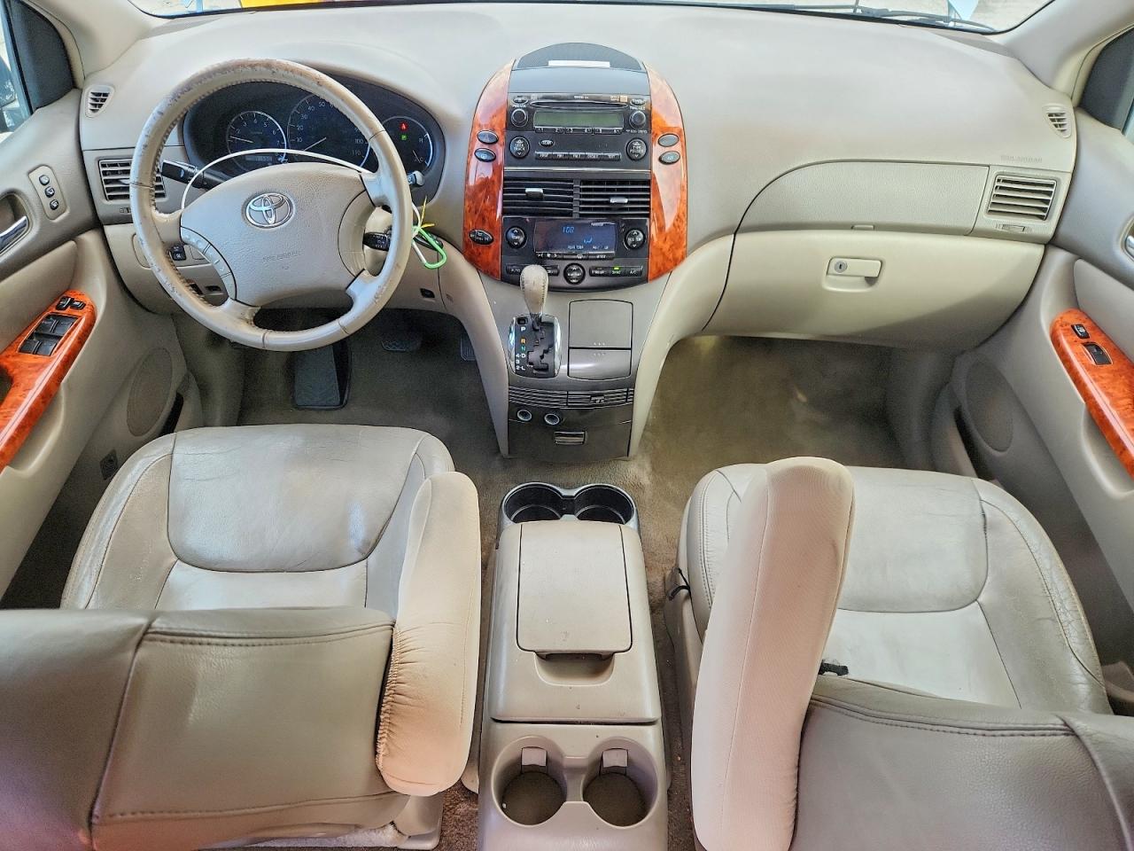2007 TOYOTA SIENNA XLE photo 8