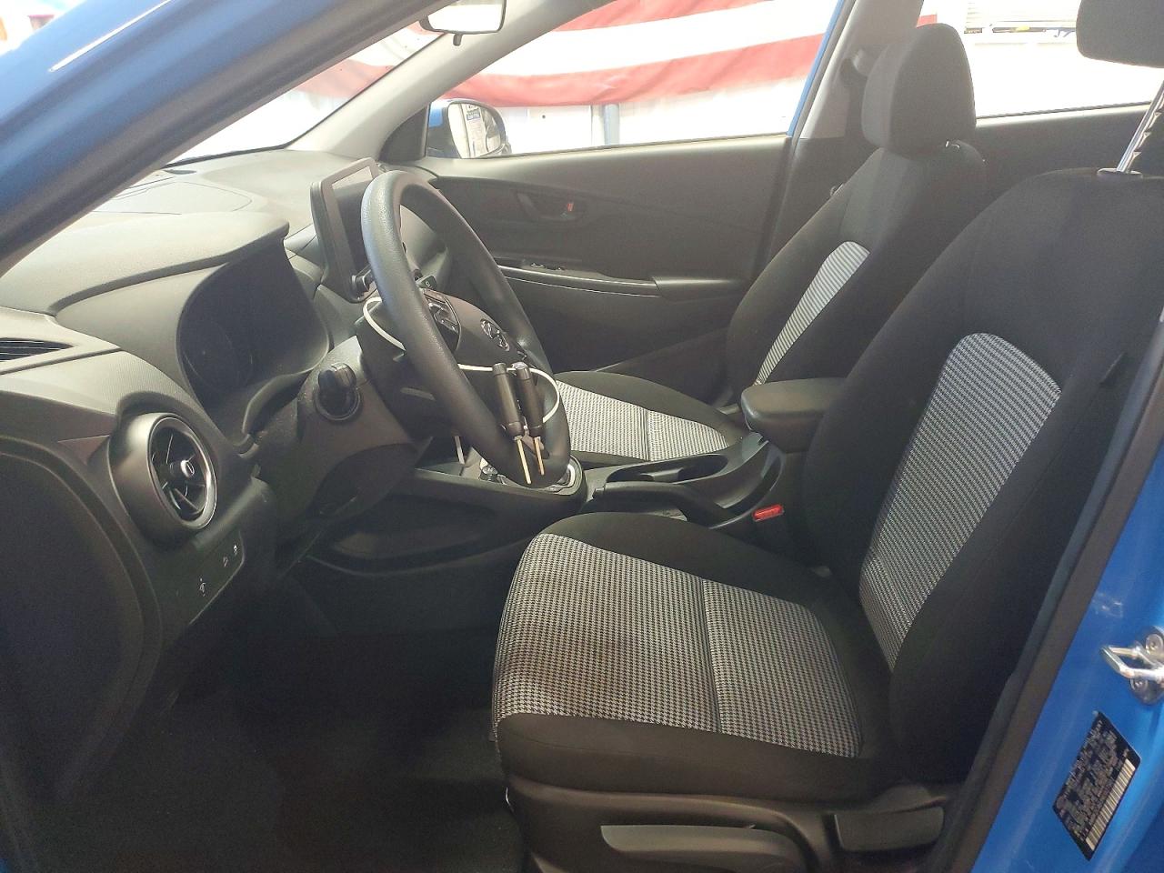 2022 HYUNDAI KONA SEL photo 13
