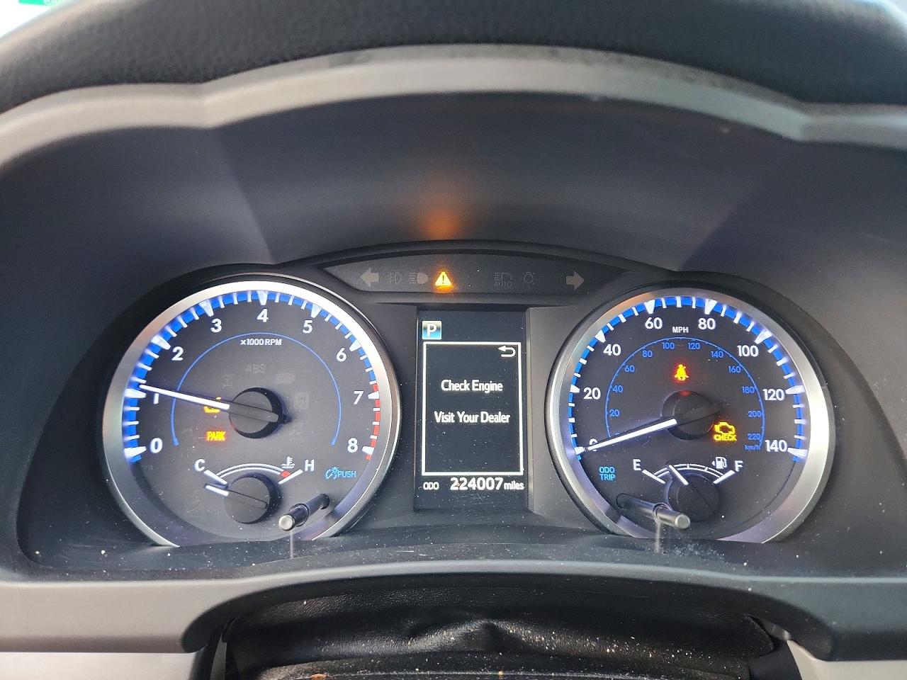 2019 TOYOTA HIGHLANDER LE photo 9
