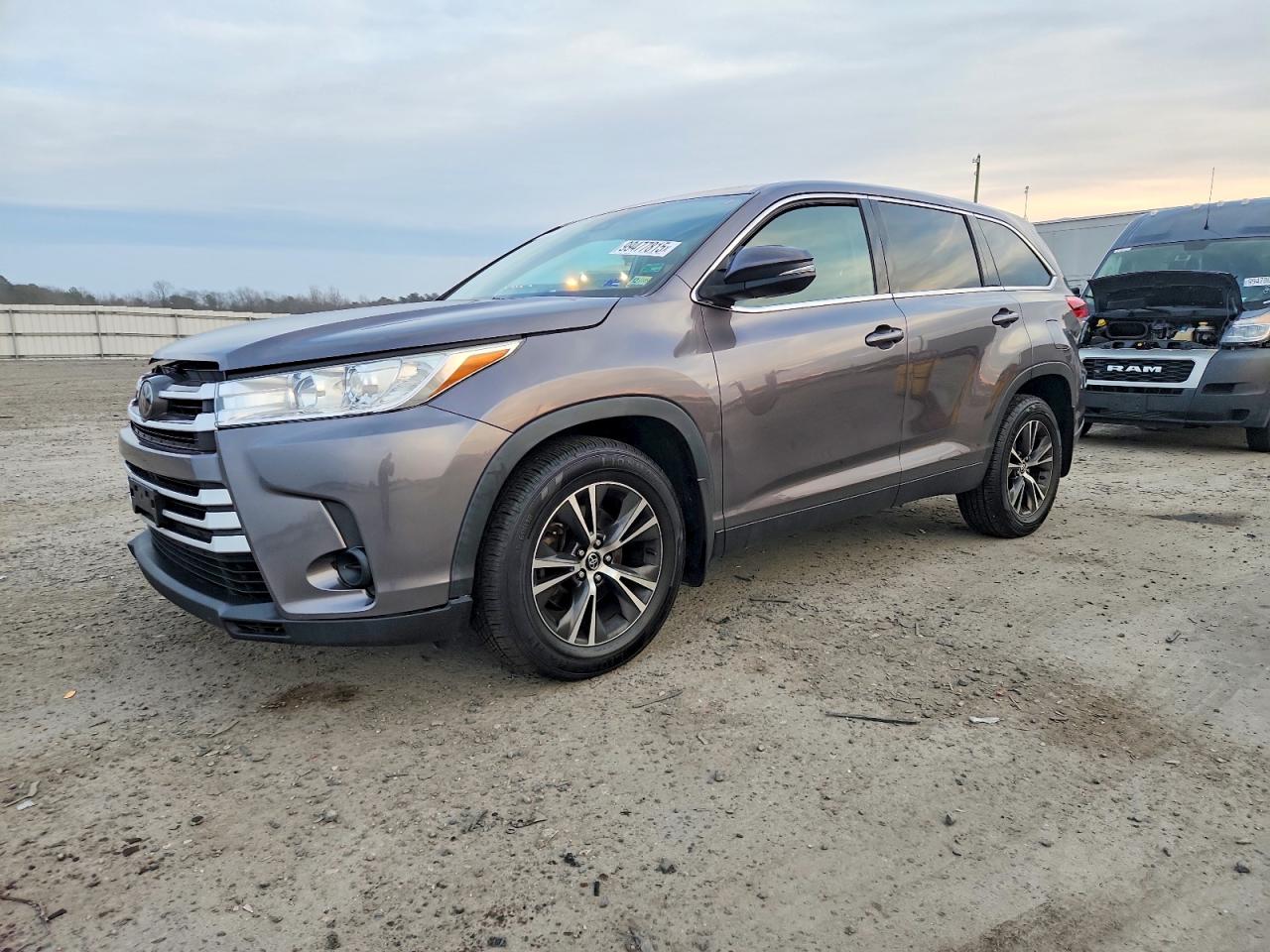 2019 TOYOTA HIGHLANDER
