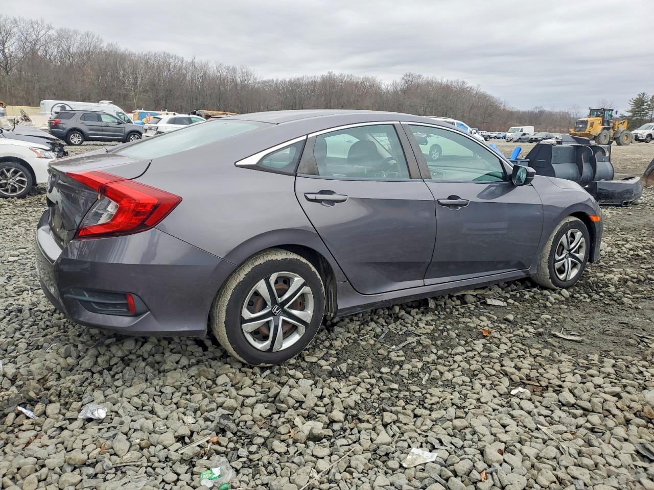 2017 HONDA CIVIC LX photo 3