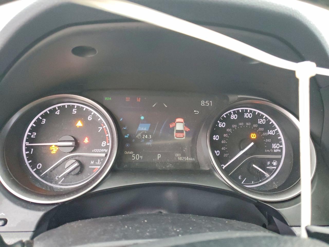 2021 TOYOTA CAMRY SE photo 9