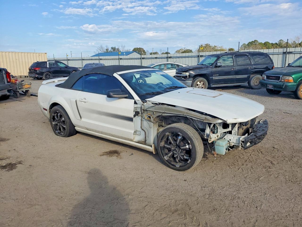 2008 FORD MUSTANG GT photo 4