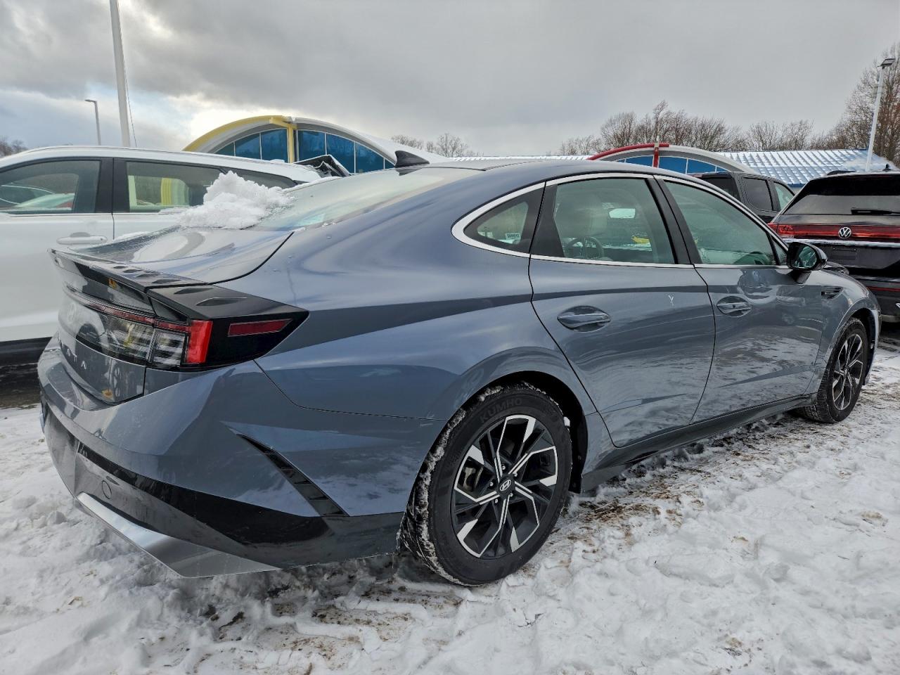 2025 HYUNDAI SONATA SEL photo 3