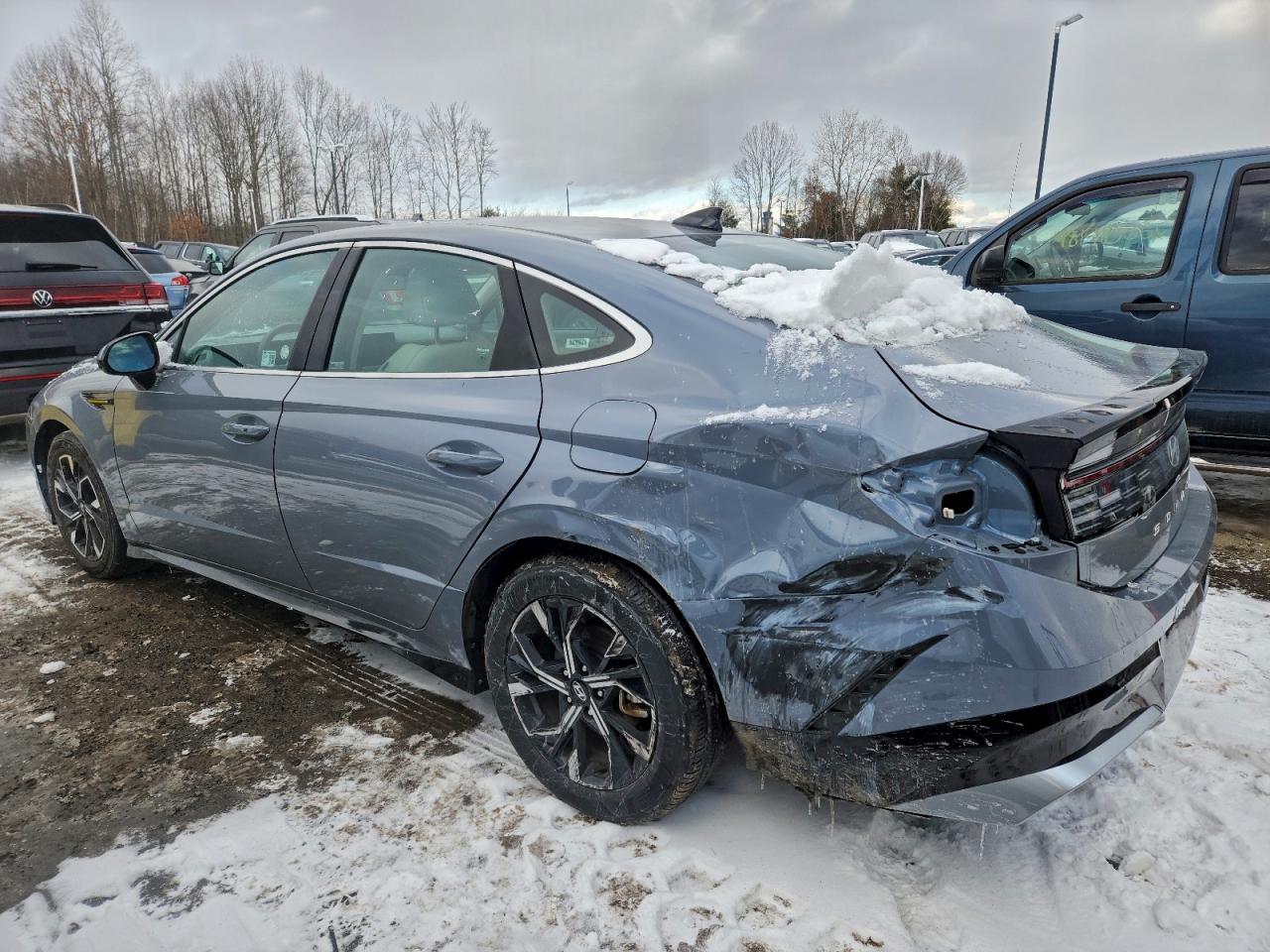 2025 HYUNDAI SONATA SEL photo 2