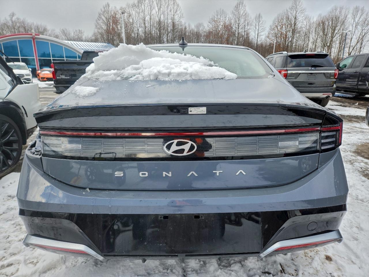 2025 HYUNDAI SONATA SEL photo 6