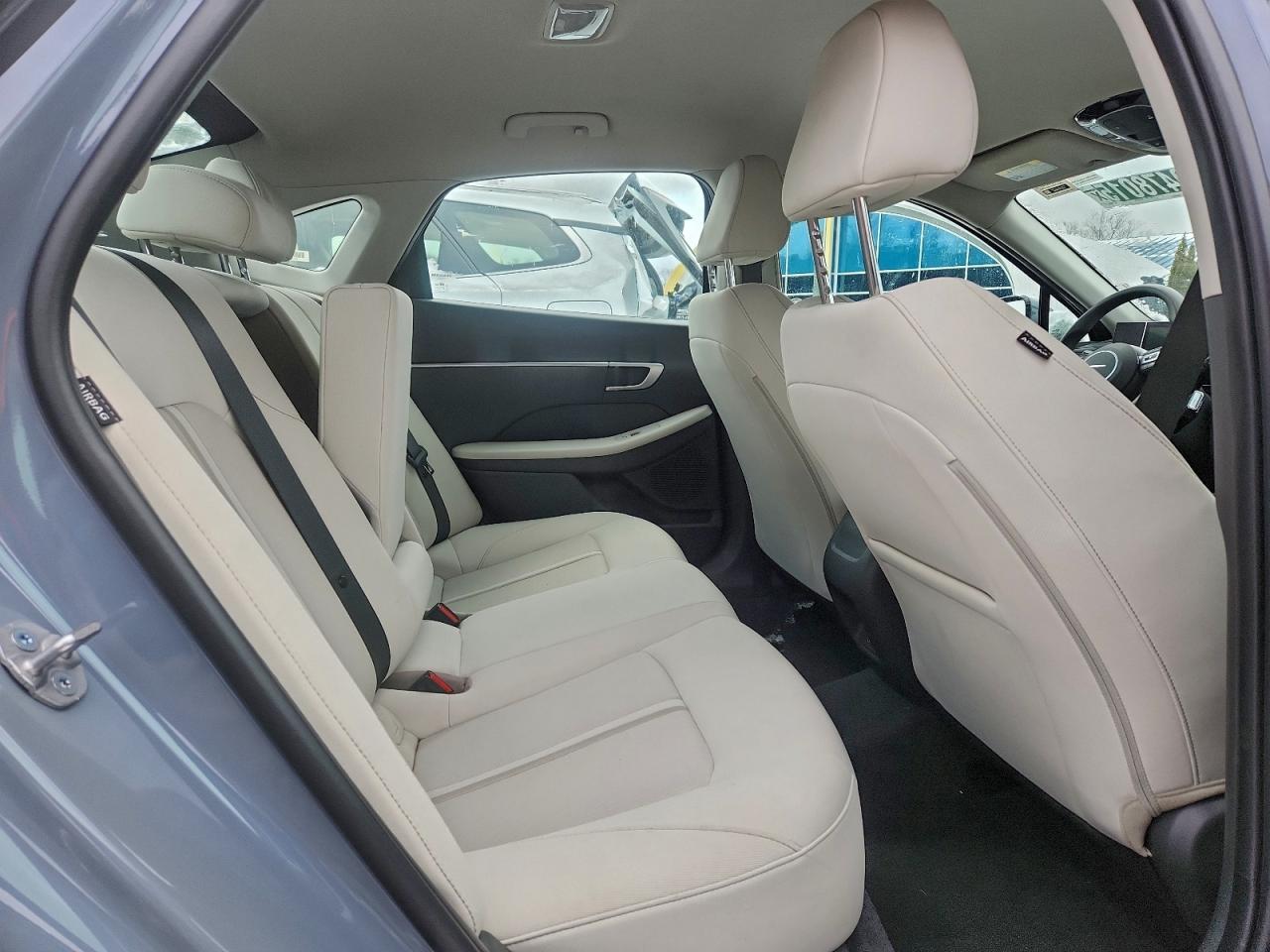 2025 HYUNDAI SONATA SEL photo 10