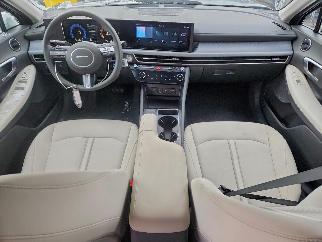 2025 HYUNDAI SONATA SEL photo 8