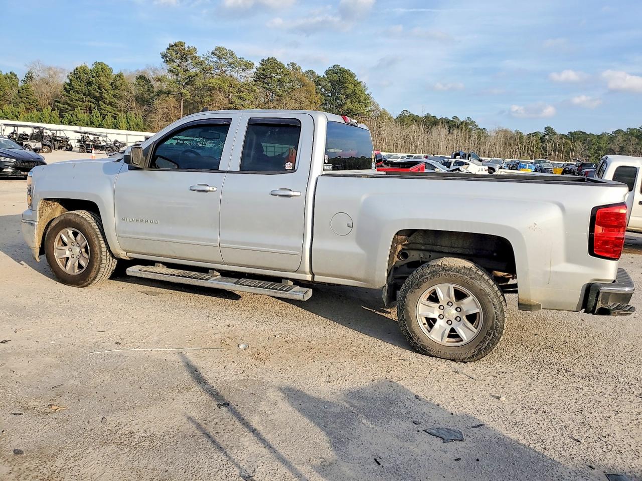 2015 CHEVROLET SILVERADO C1500 LT photo 2