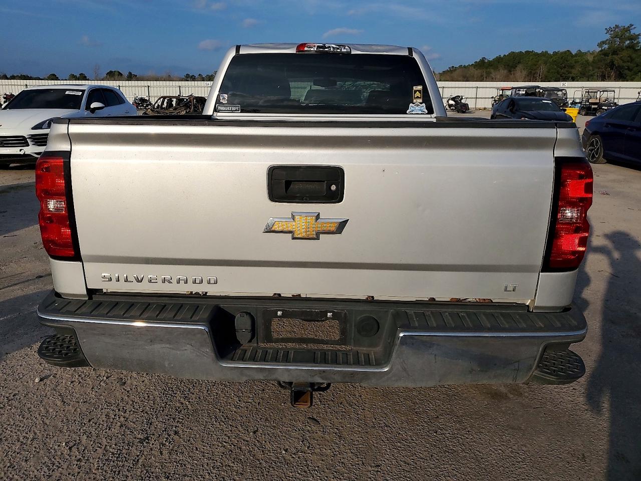 2015 CHEVROLET SILVERADO C1500 LT photo 6