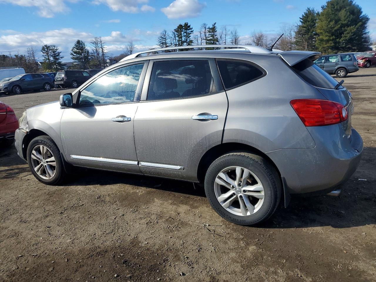 2013 NISSAN ROGUE S photo 2