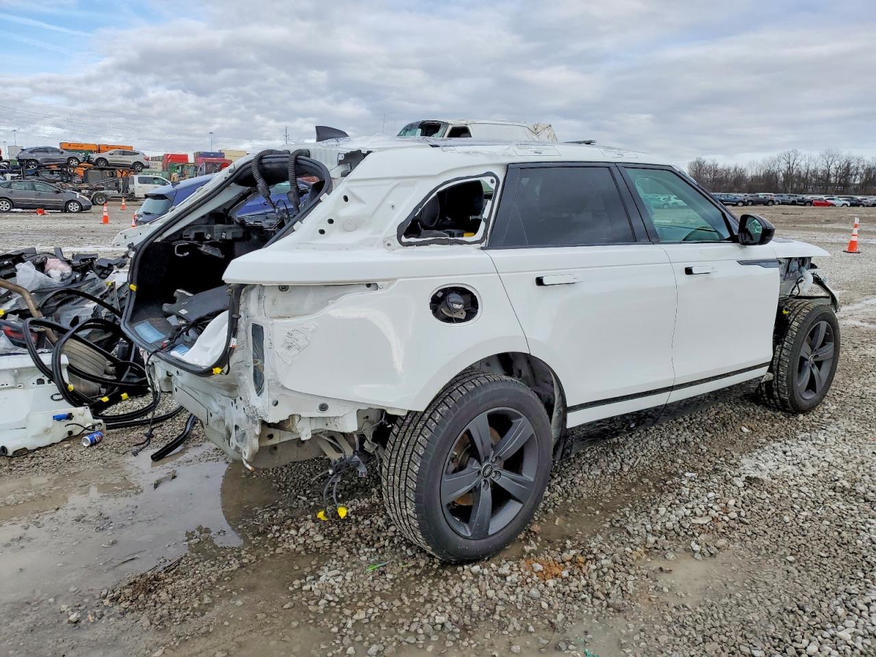 2020 LAND ROVER RANGE ROVER VELAR R-DYNAMIC S photo 3