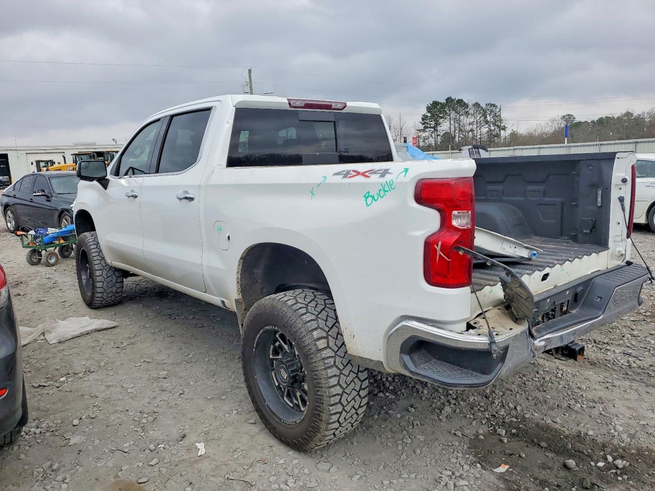 2019 CHEVROLET SILVERADO K1500 LTZ photo 2