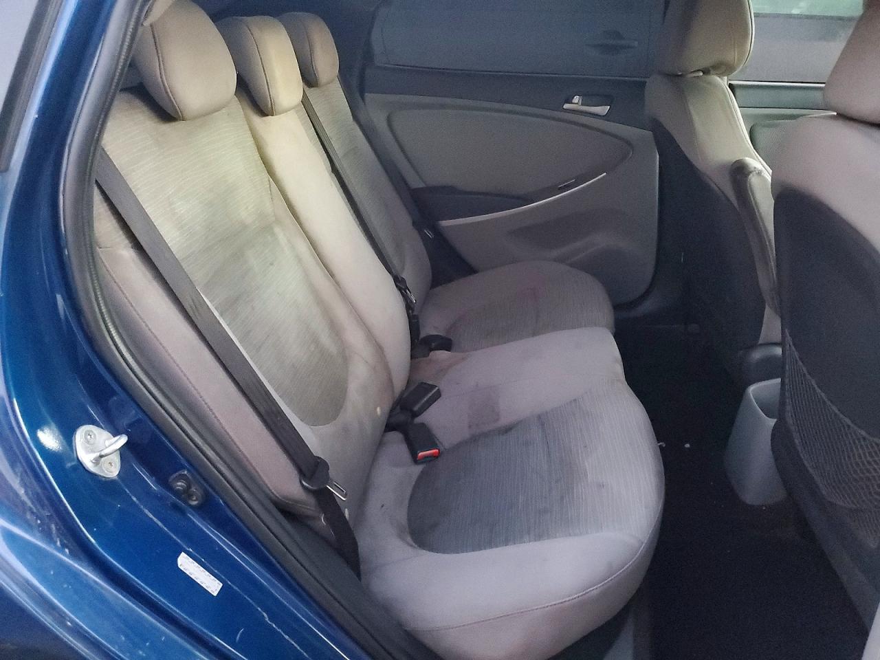 2016 HYUNDAI ACCENT SE photo 10
