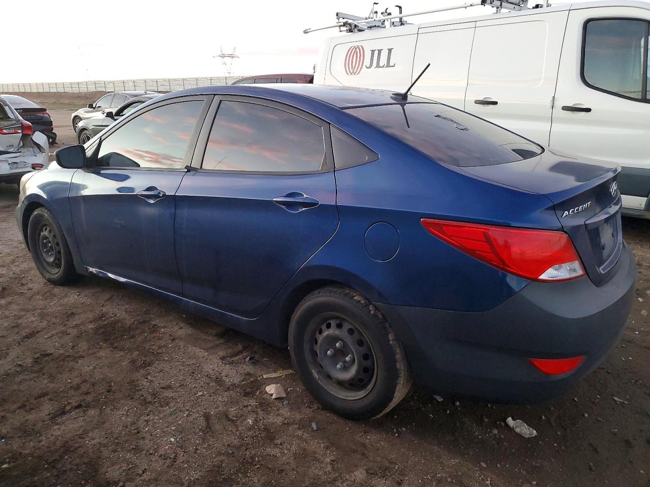 2016 HYUNDAI ACCENT SE photo 2