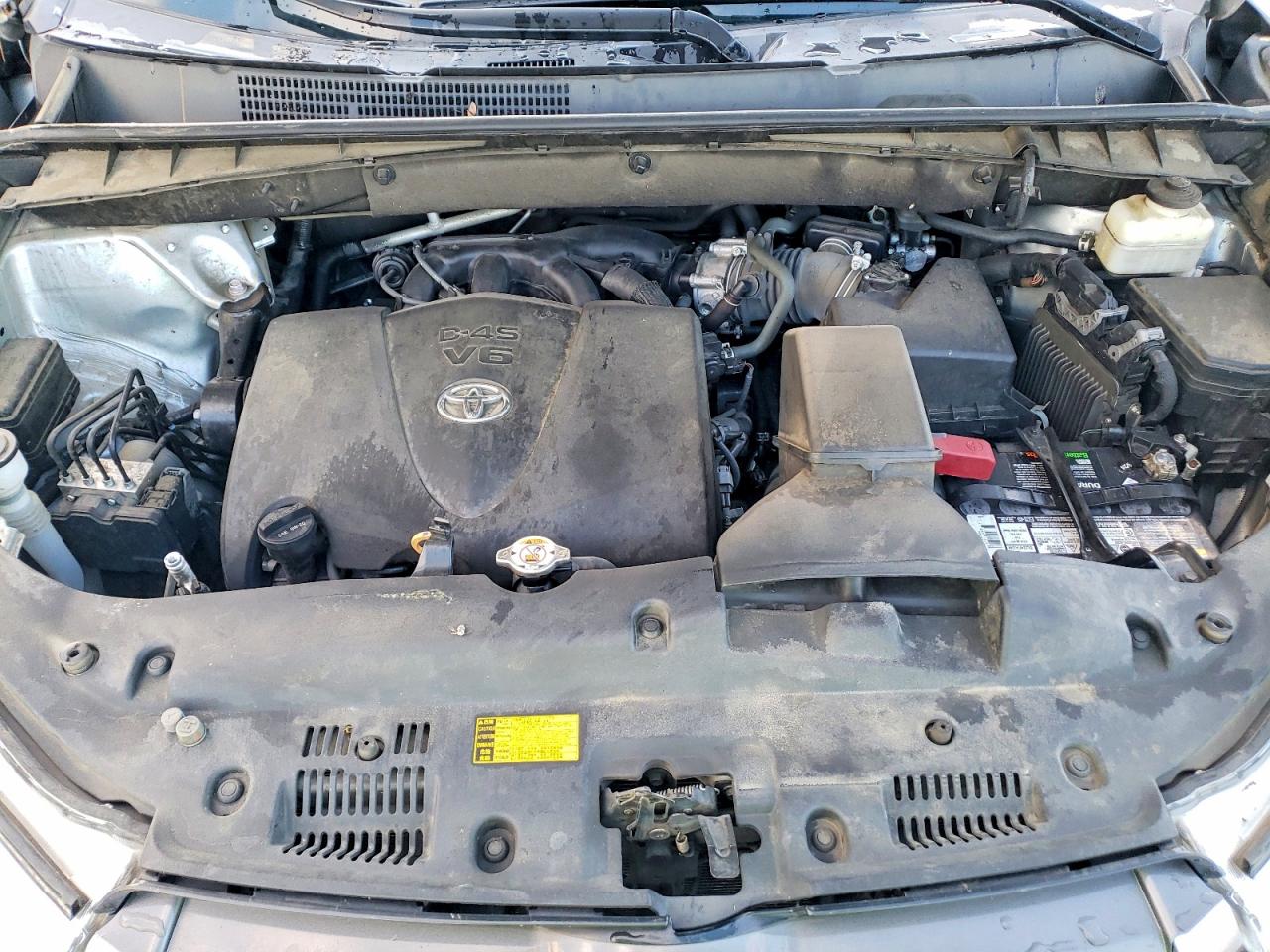 2019 TOYOTA HIGHLANDER SE photo 11