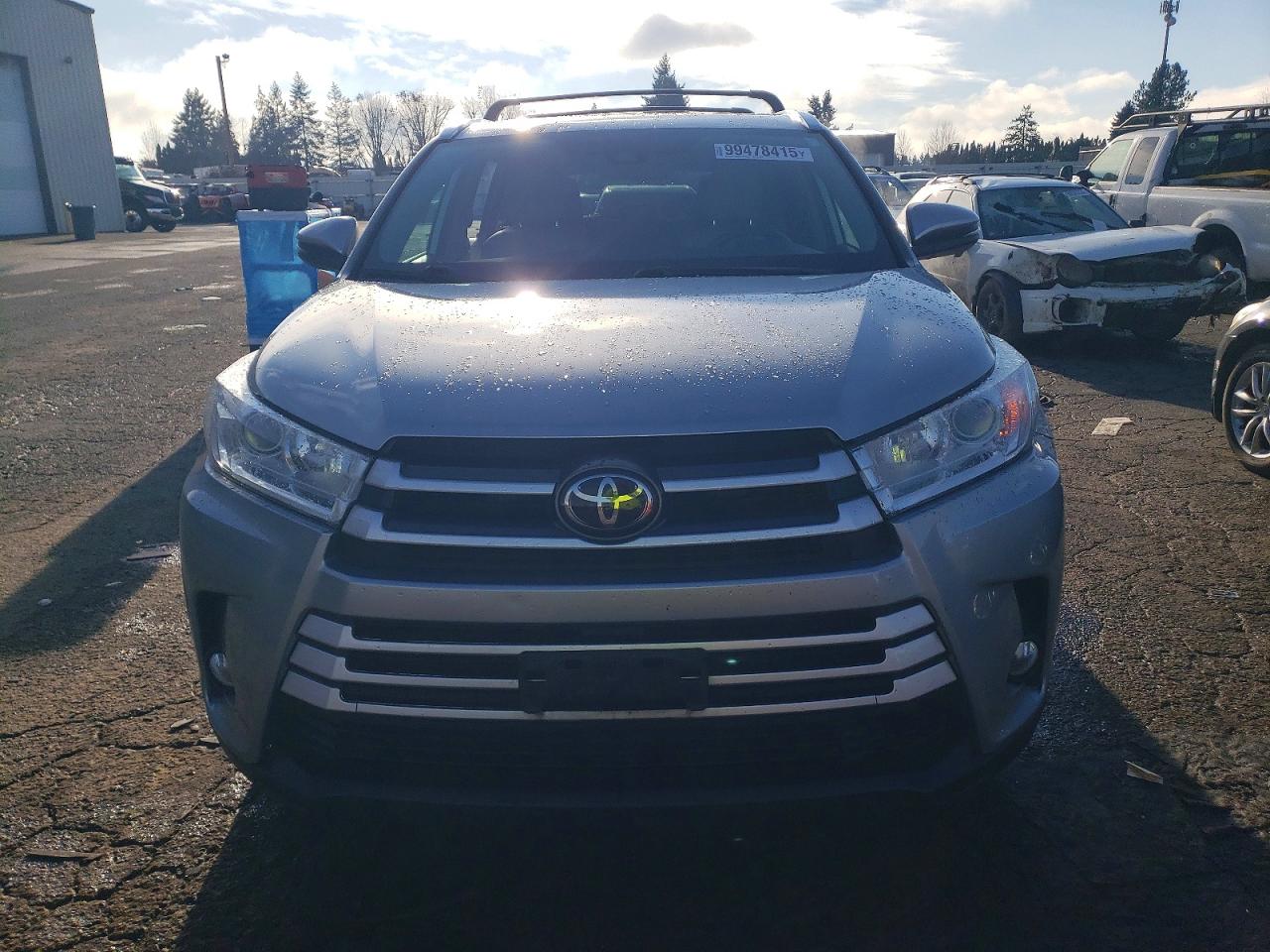 2019 TOYOTA HIGHLANDER SE photo 5
