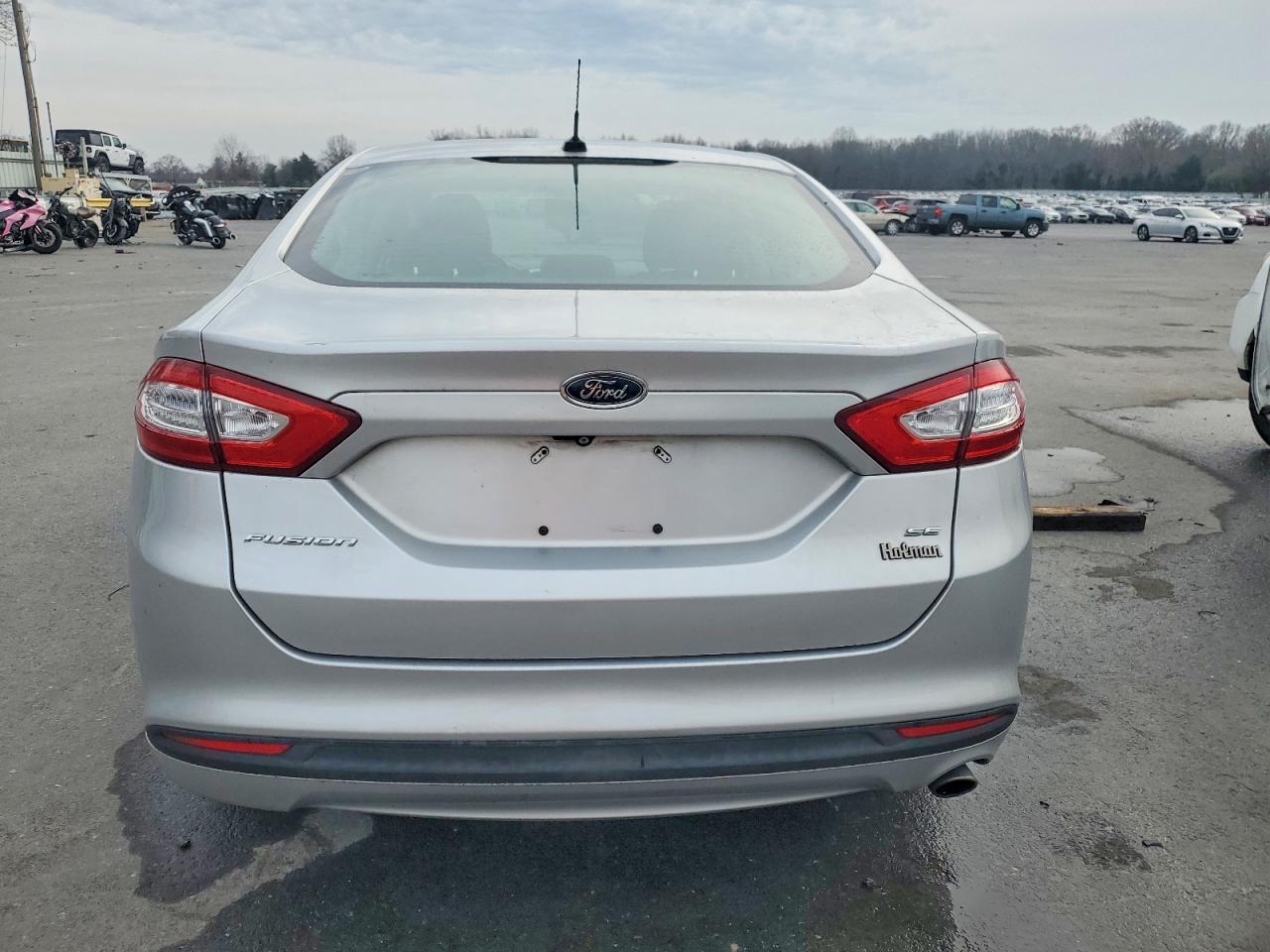 2015 FORD FUSION SE photo 11