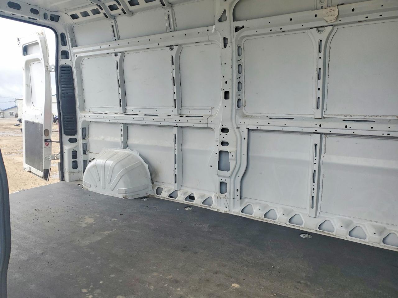 2025 RAM PROMASTER 2500 DELIVERY VAN photo 11