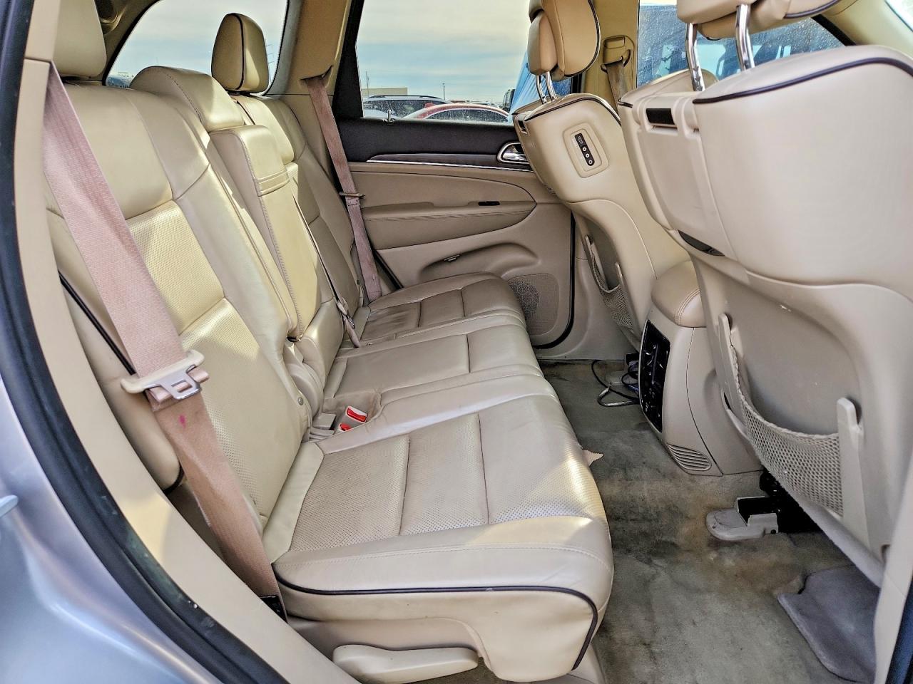 2014 JEEP GRAND CHEROKEE OVERLAND photo 11